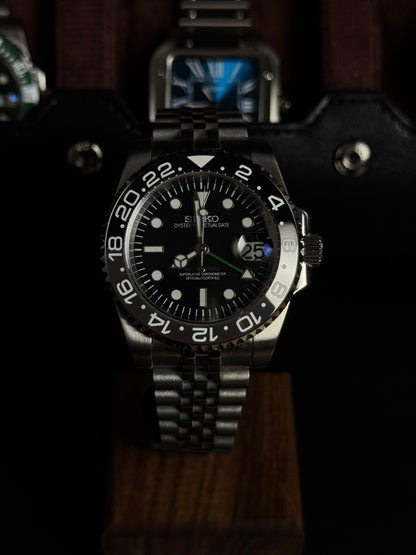 GMT - Bruce Wayne