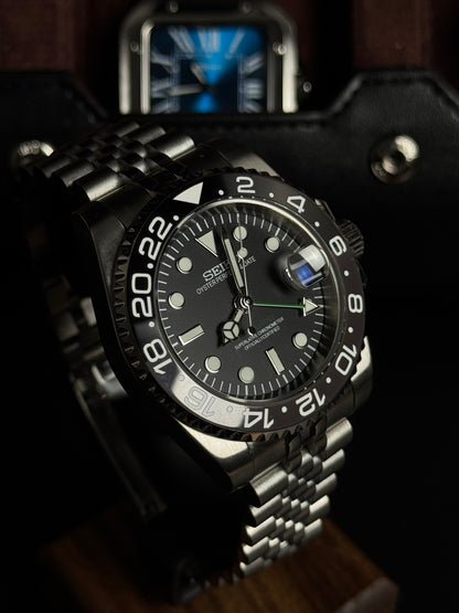 GMT - Bruce Wayne
